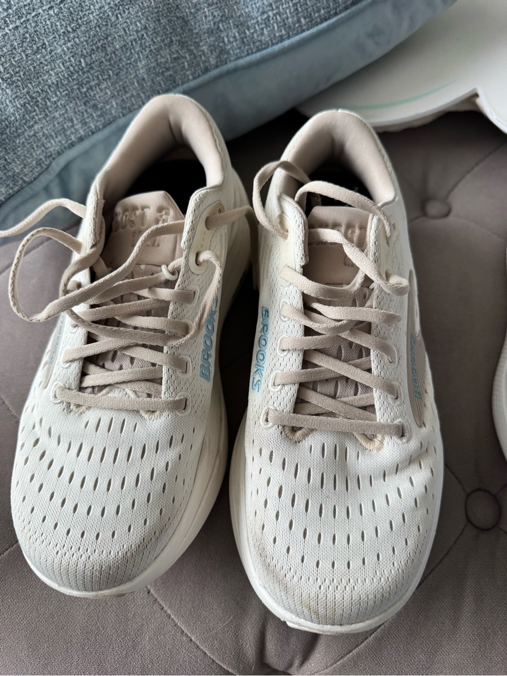 Brooks Women's Running Shoes in Light Taupe with Blue Logo